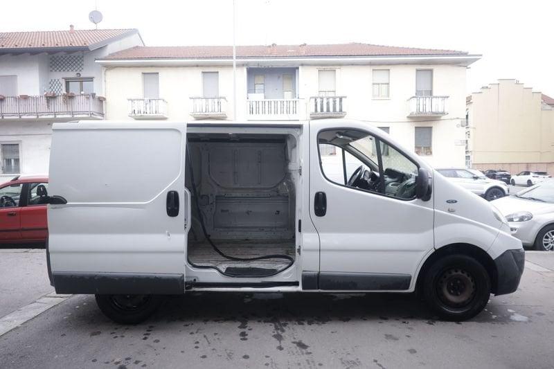 Renault Trafic Renault Trafic T27 2.0 dCi/115 PC-TN Furgone Unicoproprietario