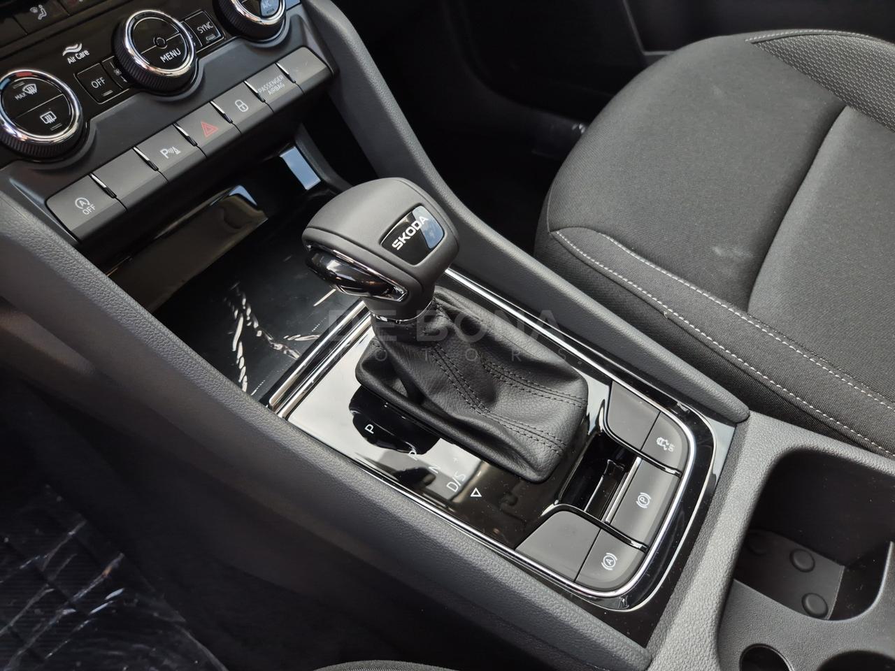 Skoda Karoq 2.0 tdi evo style 150cv dsg