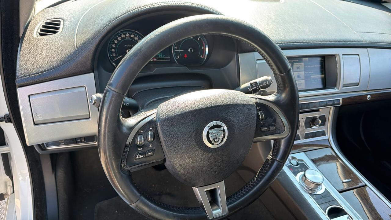 Jaguar XF 3.0 D V6