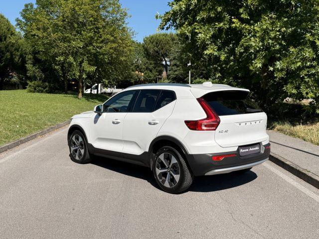 VOLVO XC40 B3 automatico Core