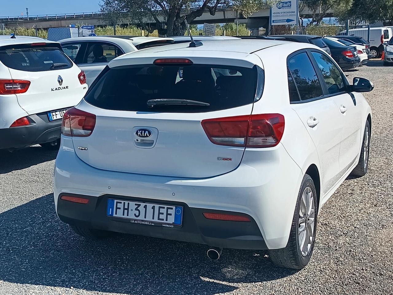 Kia Rio 2017 - 1.0 T-GDi 12V OK NEOP. LB AUTOMOBILI