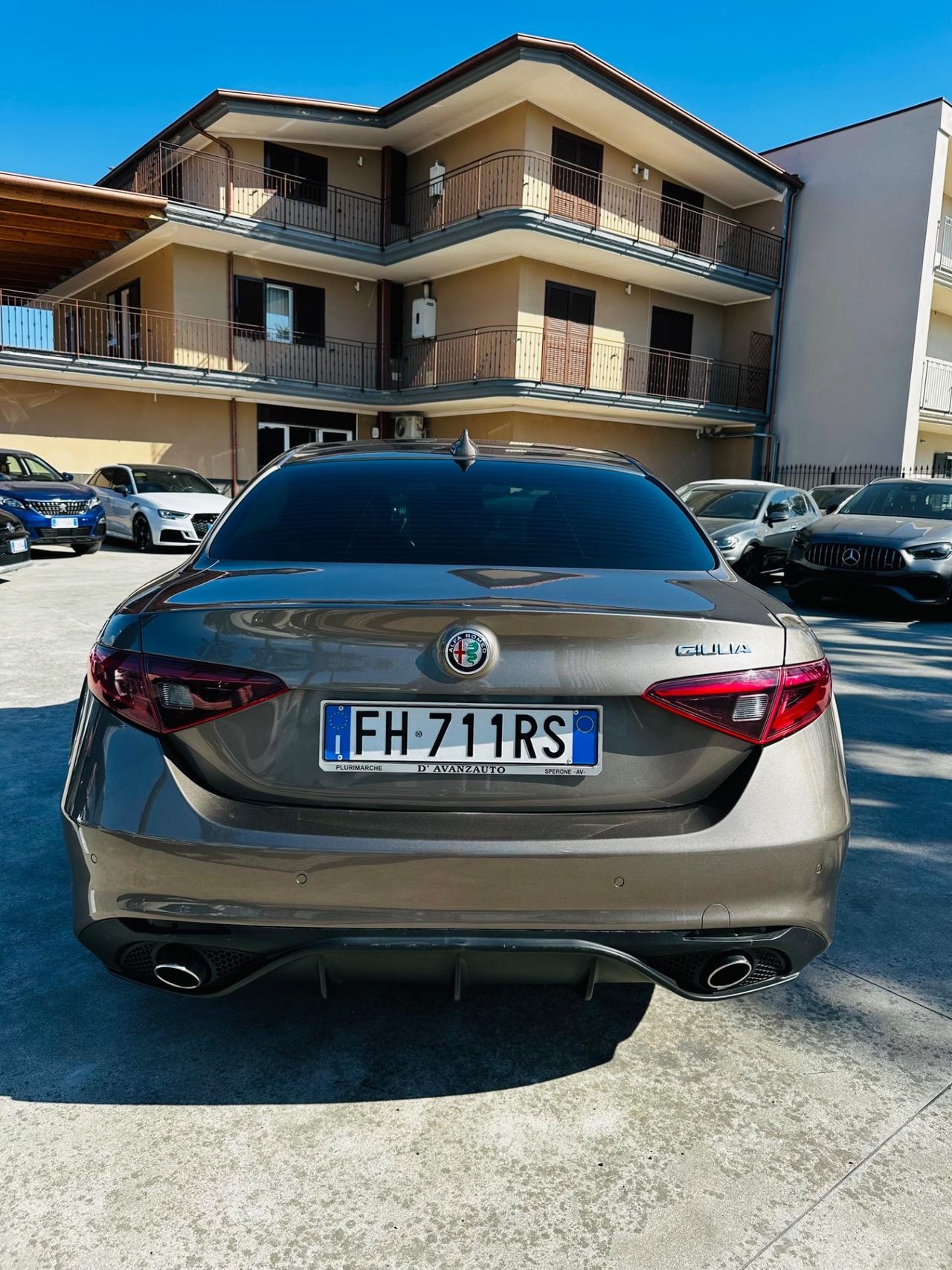 Alfa Romeo Giulia 2.2 Turbodiesel 210 CV AT8 AWD Q4 Veloce