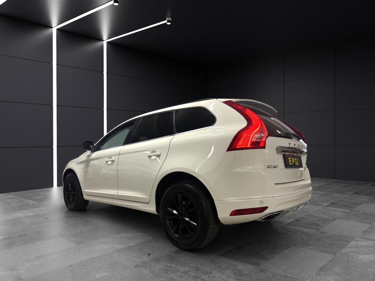 Volvo XC 60 XC60 D5 AWD Geartronic Momentum