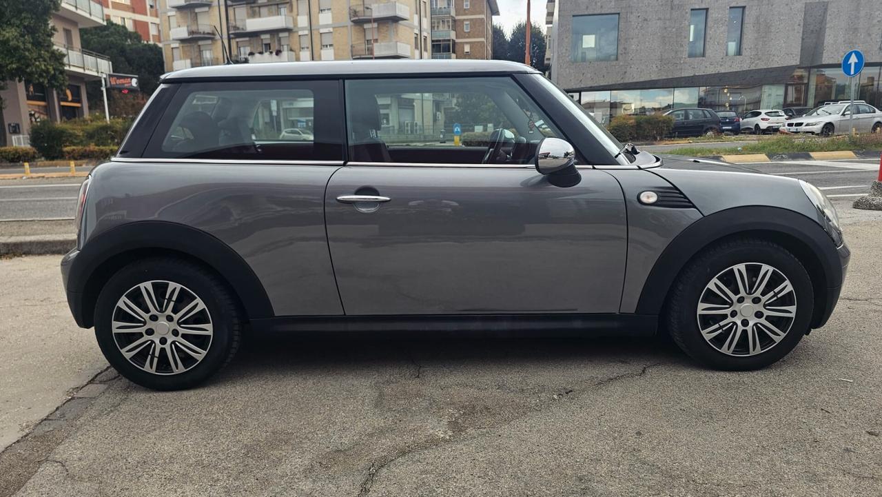 Mini 1.4 16V Ray