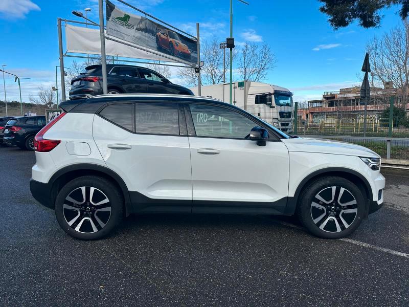 Volvo XC40 1.5 t2 Momentum auto my21