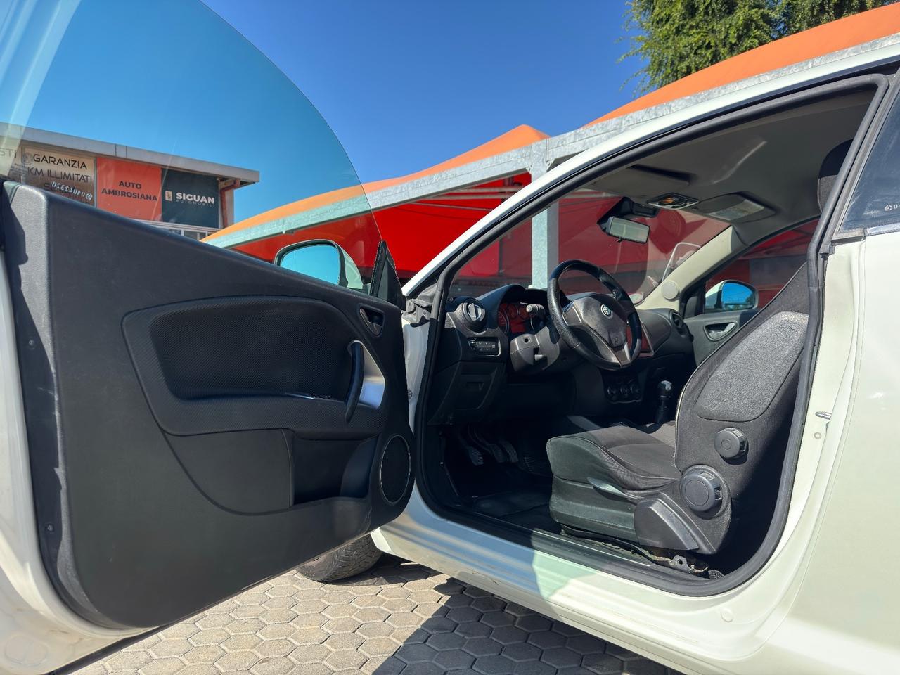 Alfa Romeo MiTo ADATTA A NEOPATENTATI 1.4 GPL Distinctive
