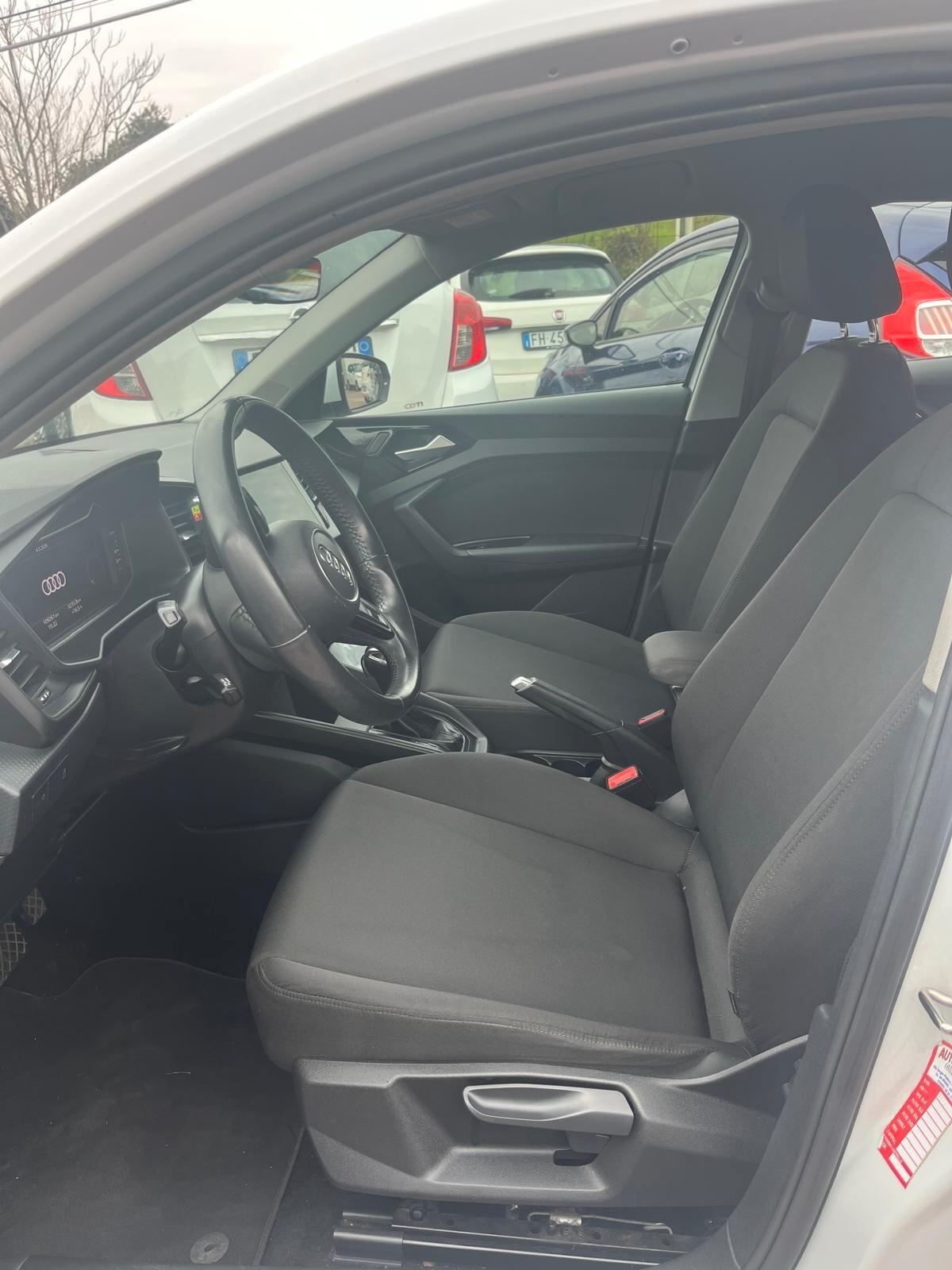 Audi A1 SPB 30 TFSI S tronic Identity Black