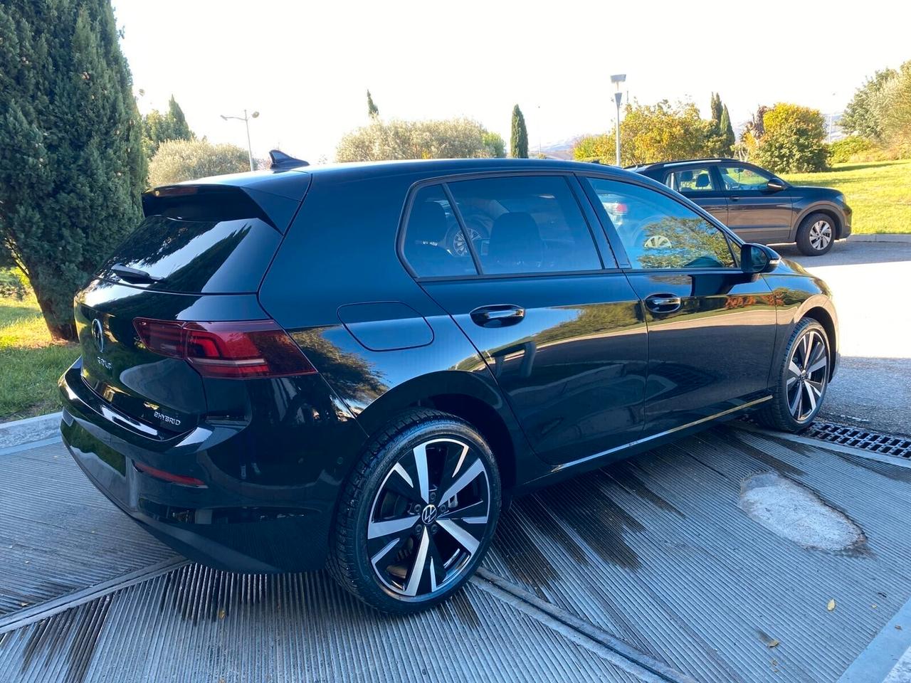 Volkswagen Golf 1.5 TSI eHybrid DSG Edition Plus