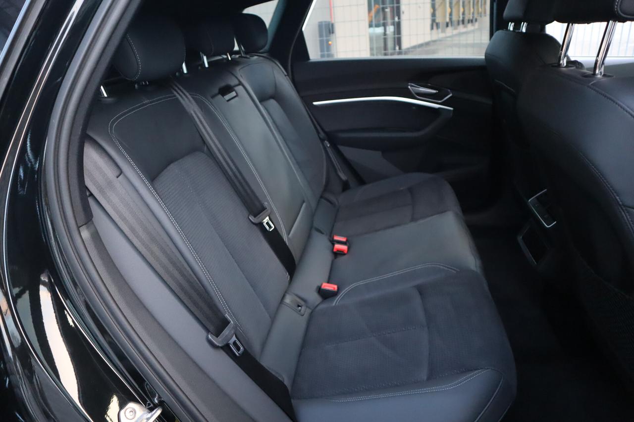 Audi e-tron E TRON 55 QUATTRO S-LINE MATRIX HEAD UP