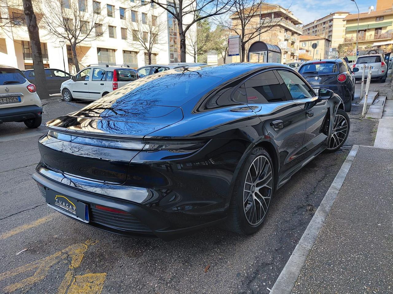 Porsche Taycan Performance Battery Plus #8212