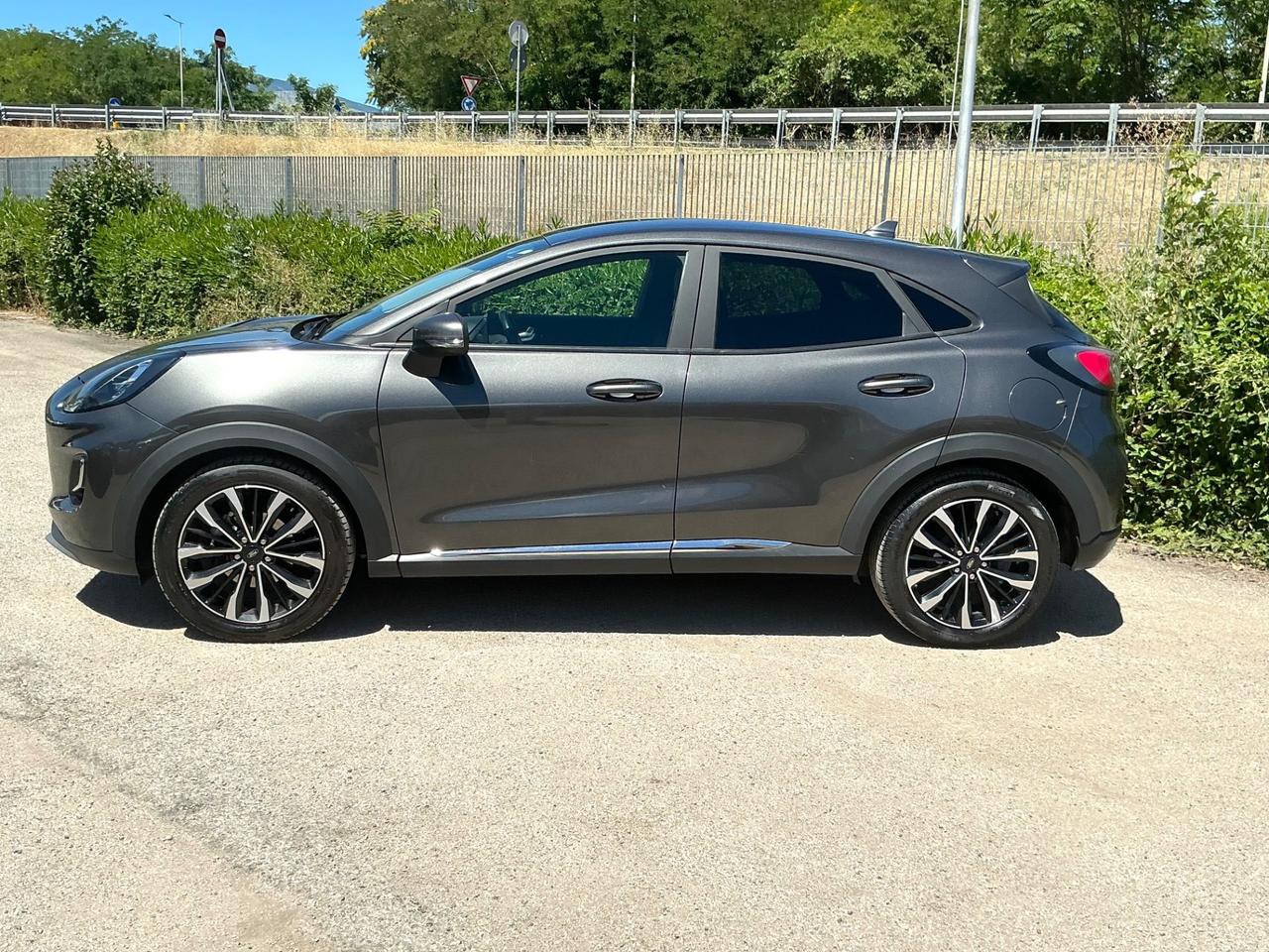 Ford Puma 1.0 EcoBoost Hybrid 125 CV Titanium