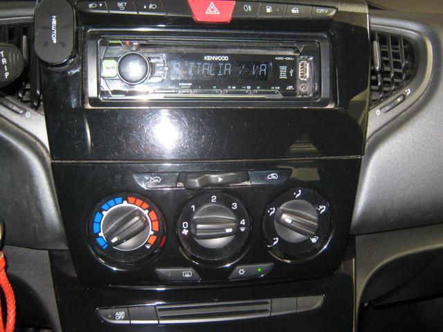 LANCIA Ypsilon 0.9 TwinAir 85 CV 5 porte Metano Ecochic