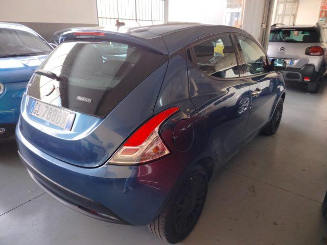 LANCIA Ypsilon 1.0 FireFly 5 porte S&S Hybrid Ecochic Silver