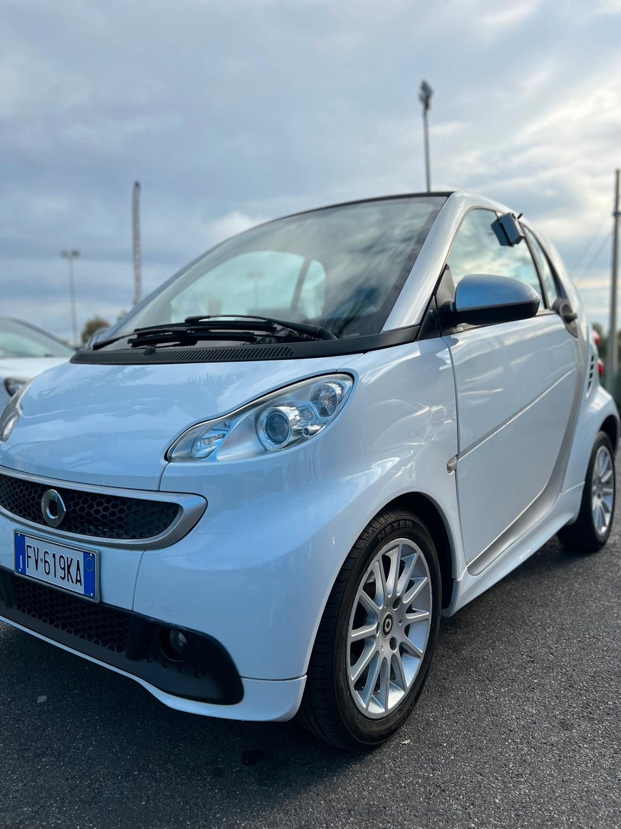 Smart ForTwo 1000 45 kW MHD coupé pure Teen II