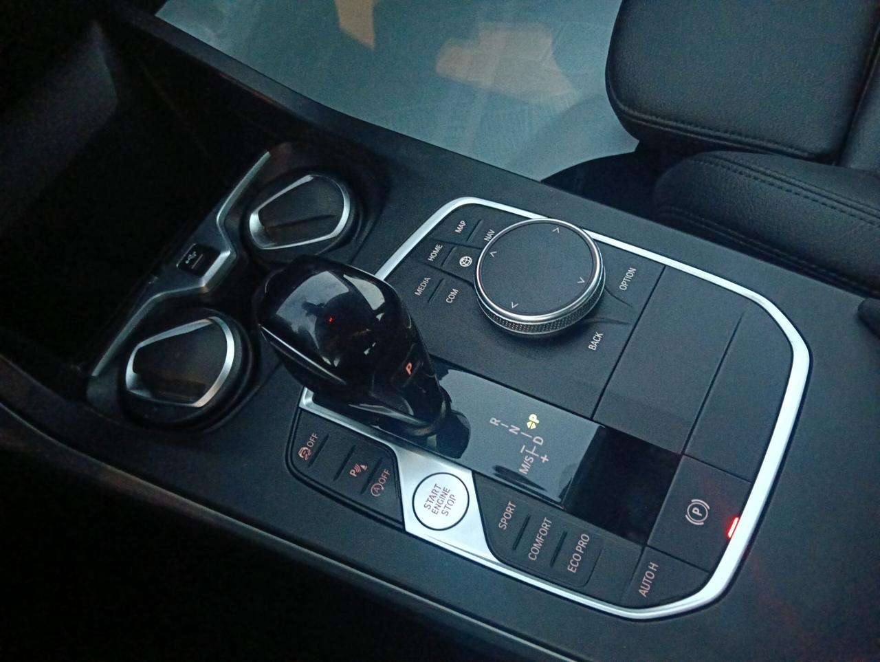 Bmw Serie 2 Gran Coupé 220i Advantage aut.