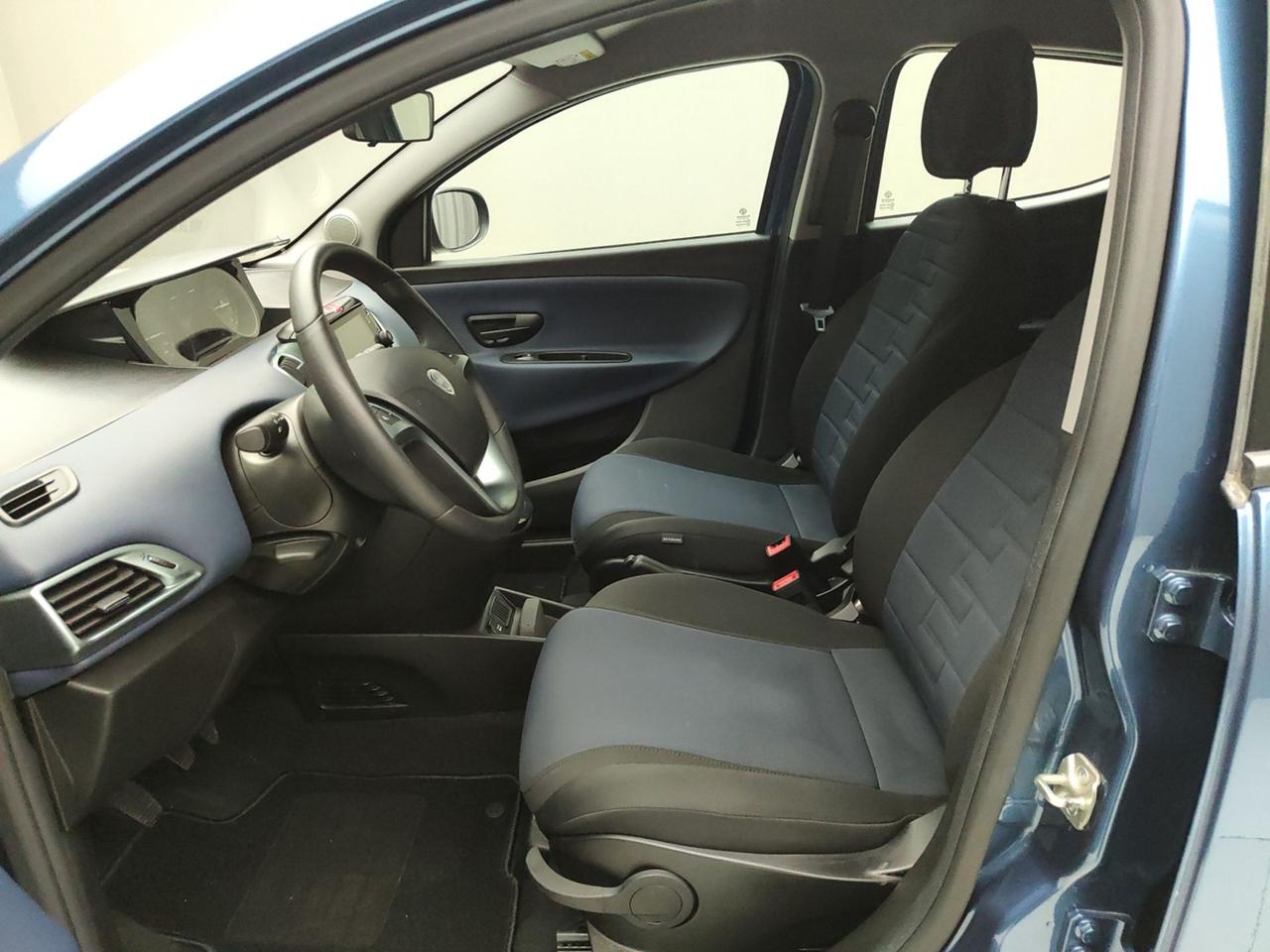 LANCIA Ypsilon III 2021 1.0 70CV HYBRID PLATINO