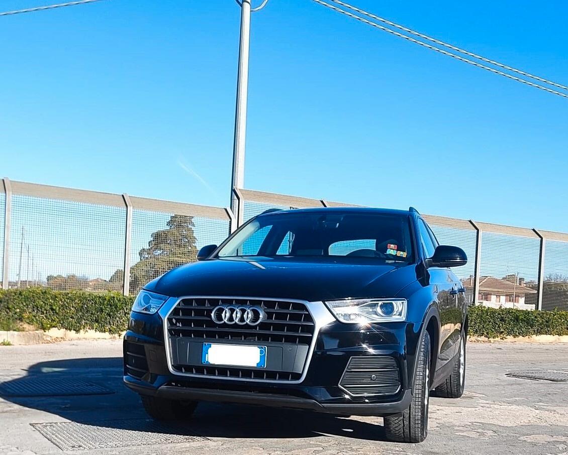 Audi Q3 2.0 TDI 150 CV Business