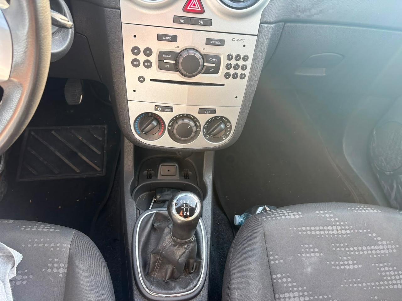 Opel Corsa 1.2 5 porte Cosmo