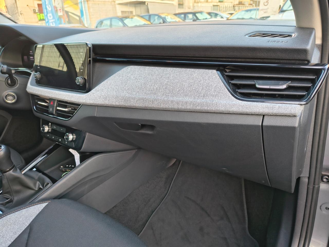 SKODA KAMIQ SOLO 38.000 KM 1.0 BENZINA ANNO 2024