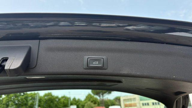 AUDI A6 Avant 40 2.0 TDI S tronic Business Sport