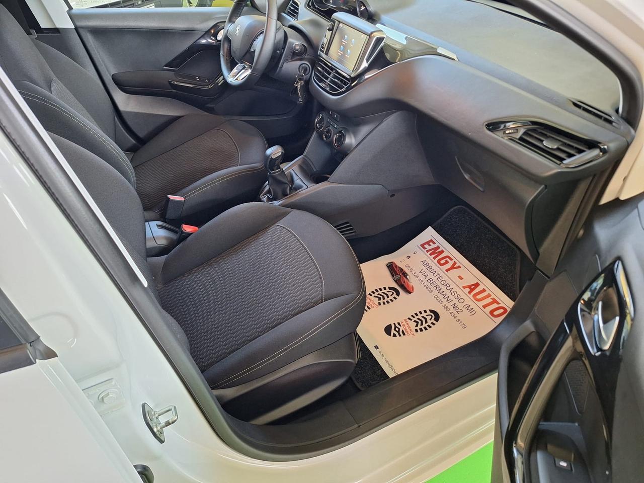 Peugeot 208 PureTech 82 5 porte Allure