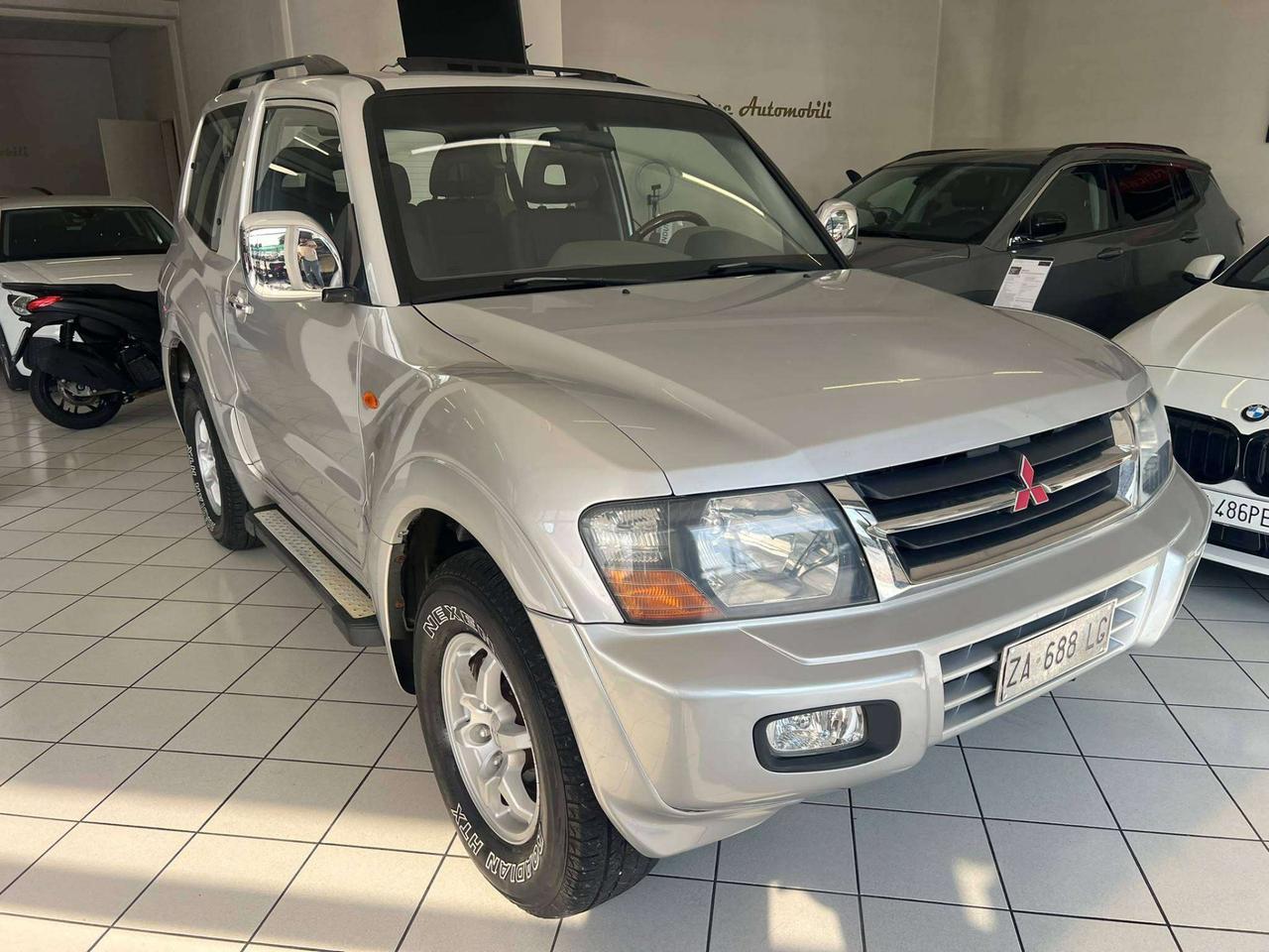 Mitsubishi Pajero Pajero III 3p 3.2 tdi 16v di-d G