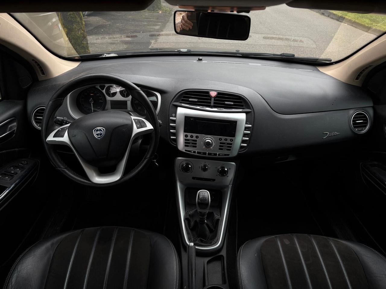 Lancia Delta 1.6 MJT DPF Platino