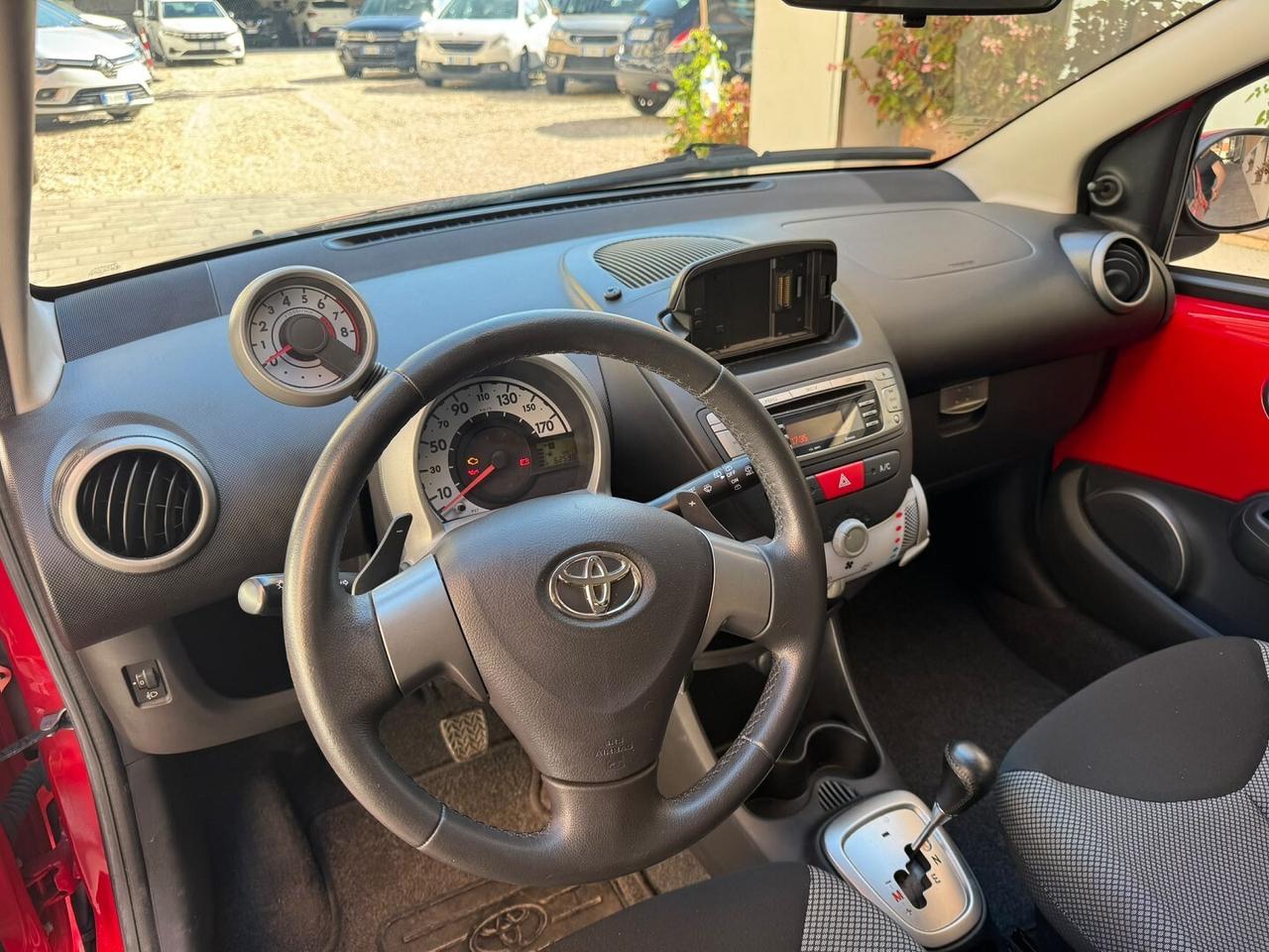 TOYOTA Aygo 1.0 12V VVT-i 5 porte Sol Connect MMT