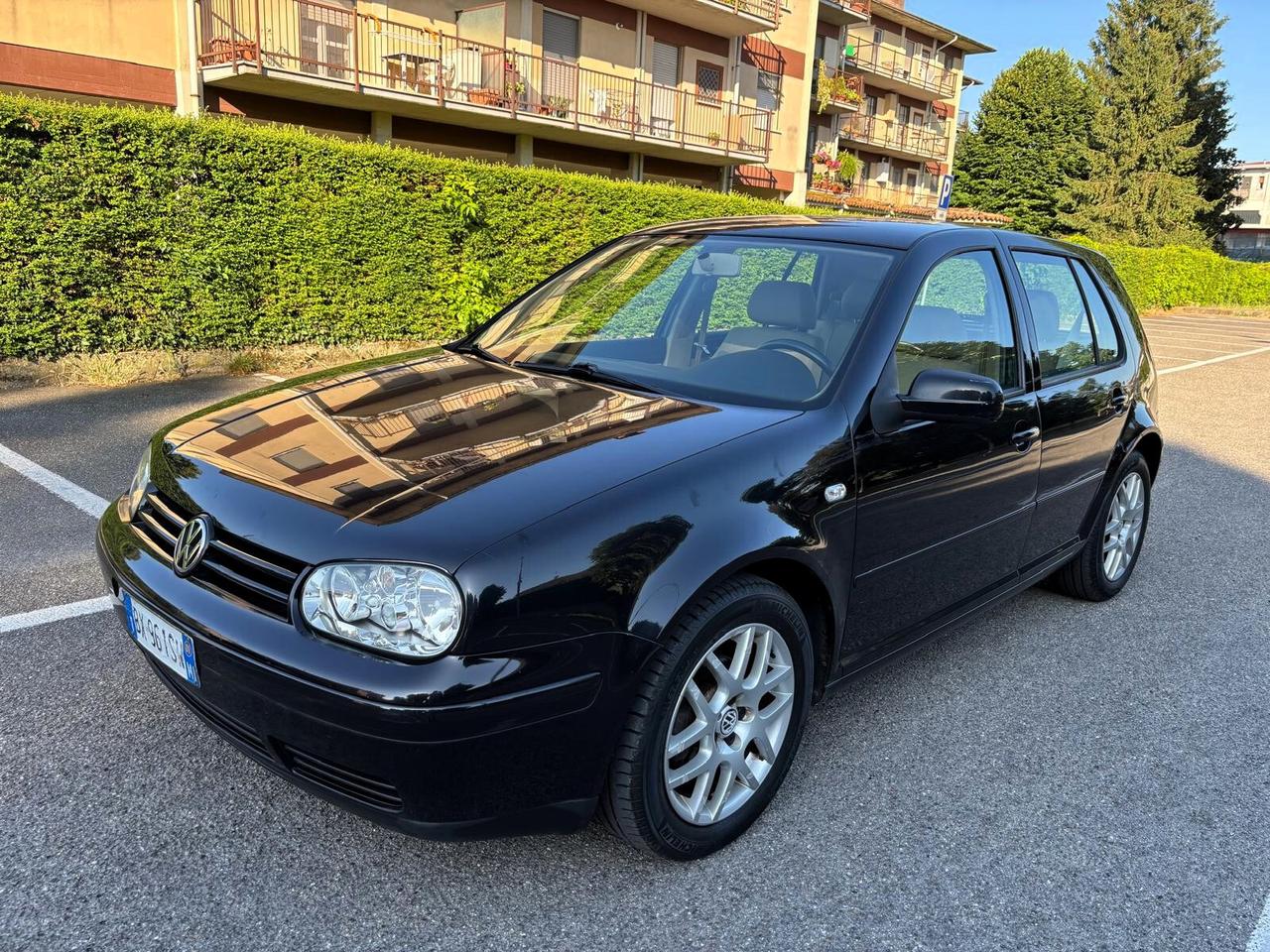 Volkswagen Golf 1.6 16v Aut. Highline ASI