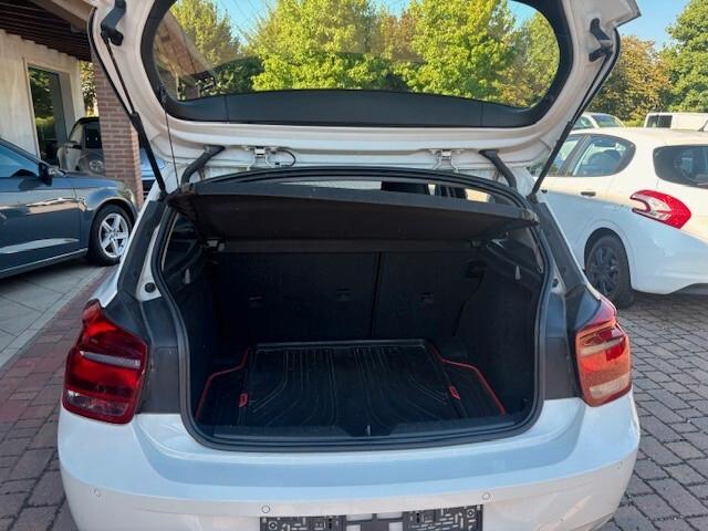 Bmw 114 114i 5p. Sport