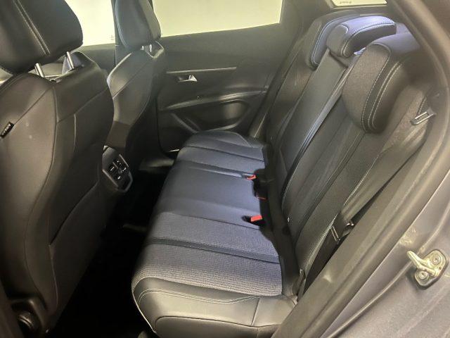 PEUGEOT 3008 BlueHDi 130 S&S EAT8 Allure