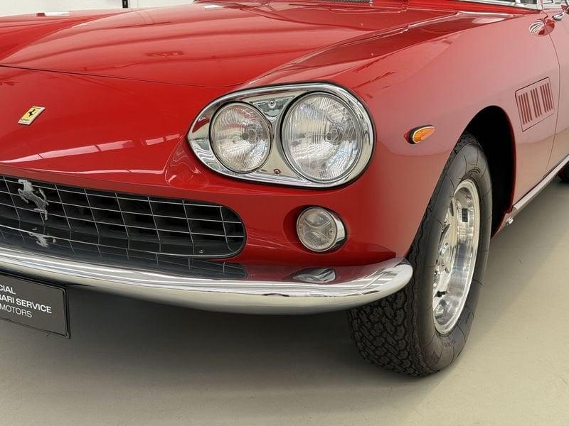 Ferrari 330 GT 2+2 restauro da concorso