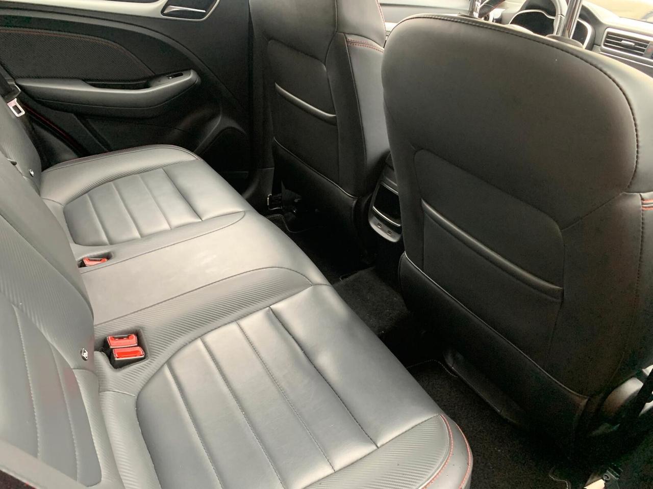 MG ZS 1.5 Luxury Garanz. Unicop. Neop. Full