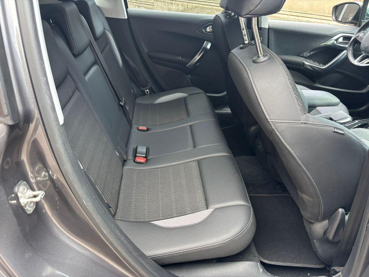 PEUGEOT 2008 1.6 BlueHDi 120CV S&S Allure