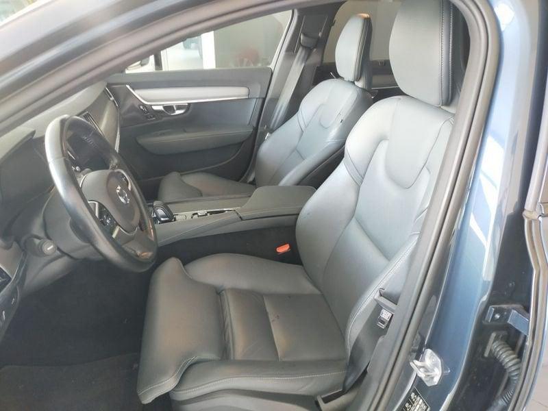 Volvo V90 Cross Country B4 (d) AWD Geatronic Business Pro Line