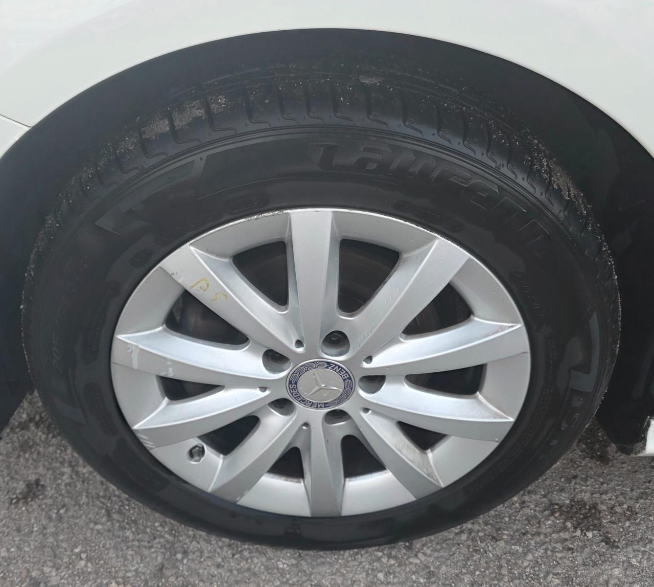 Mercedes-benz B 180 d Automatic Executive