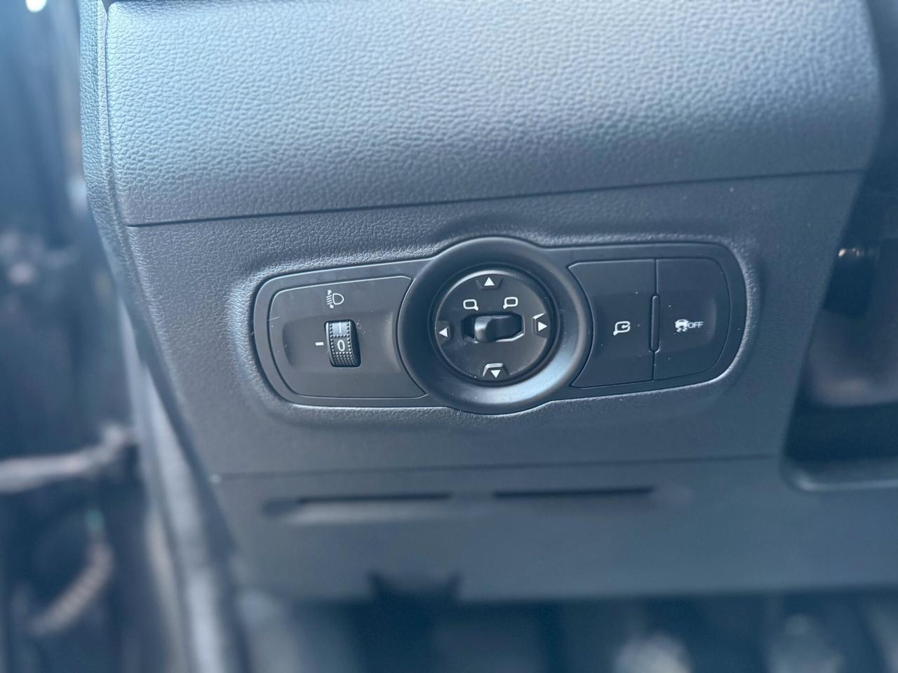 Dr 4.0 1.5cc Bi-Fuel GPL 114cv Full Optional