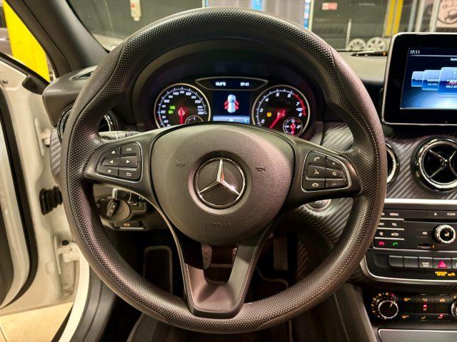 MERCEDES-BENZ GLA 180 Business OK NEOPATENTATO - KM CERTIFICATI