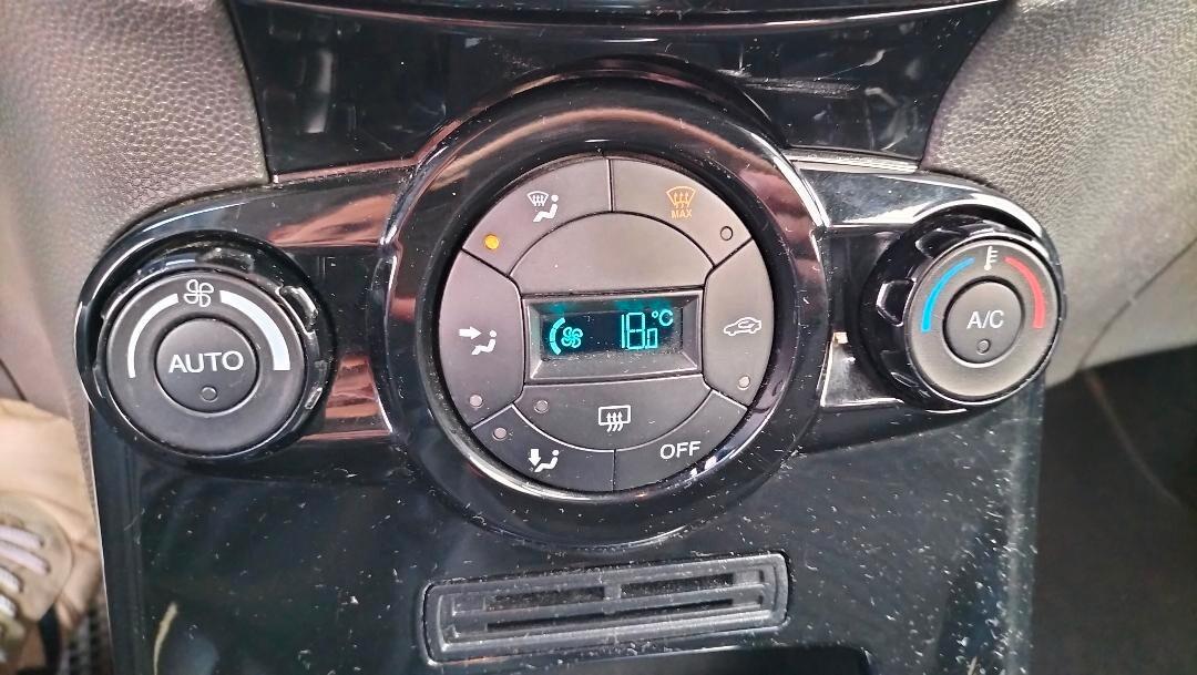 Ford Fiesta 1.5 TDCi 75CV 3 p. X NEOPATENTATI!!