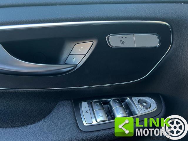 MERCEDES-BENZ V 220 d Automatic Sport Compact Night Edition