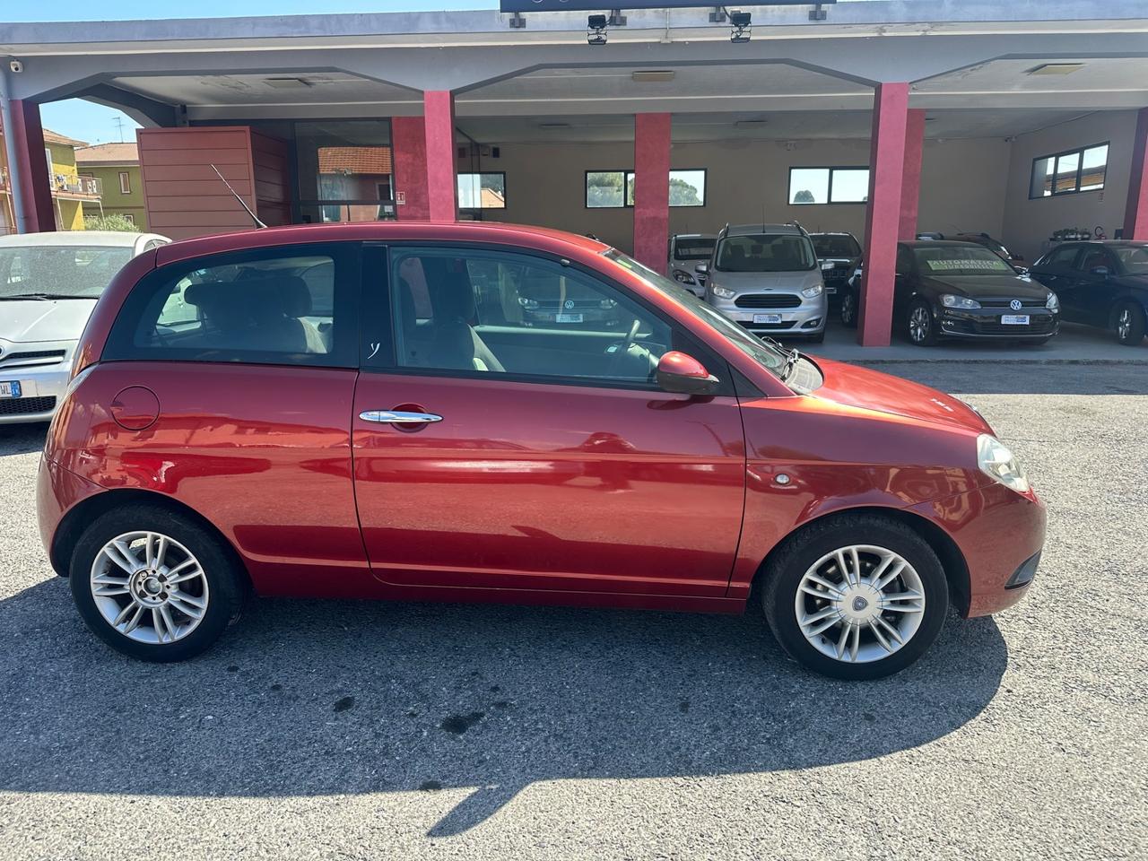 Lancia Ypsilon 1.2 Argento
