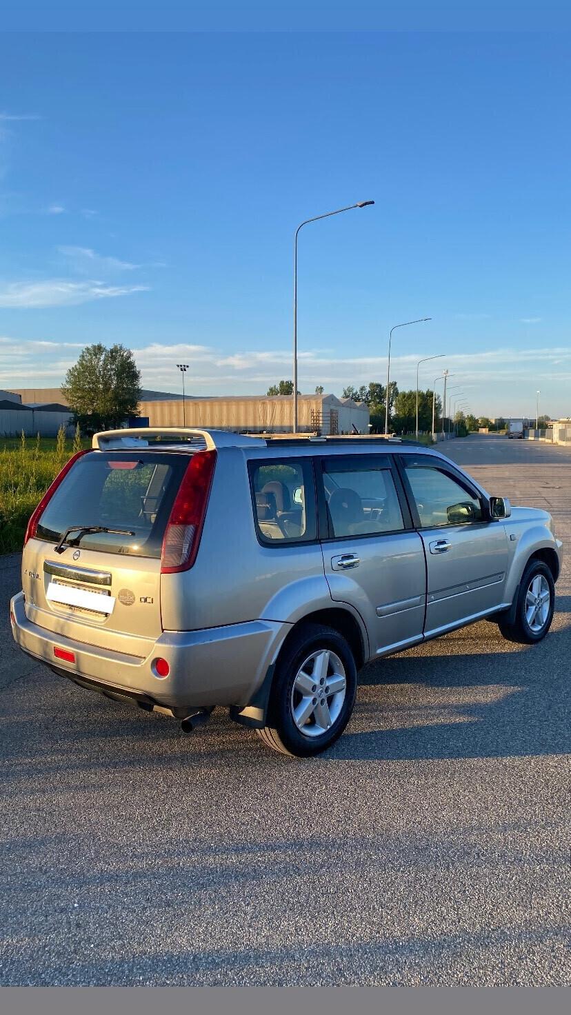 Nissan X-Trail 2.2 TD Di Elegance