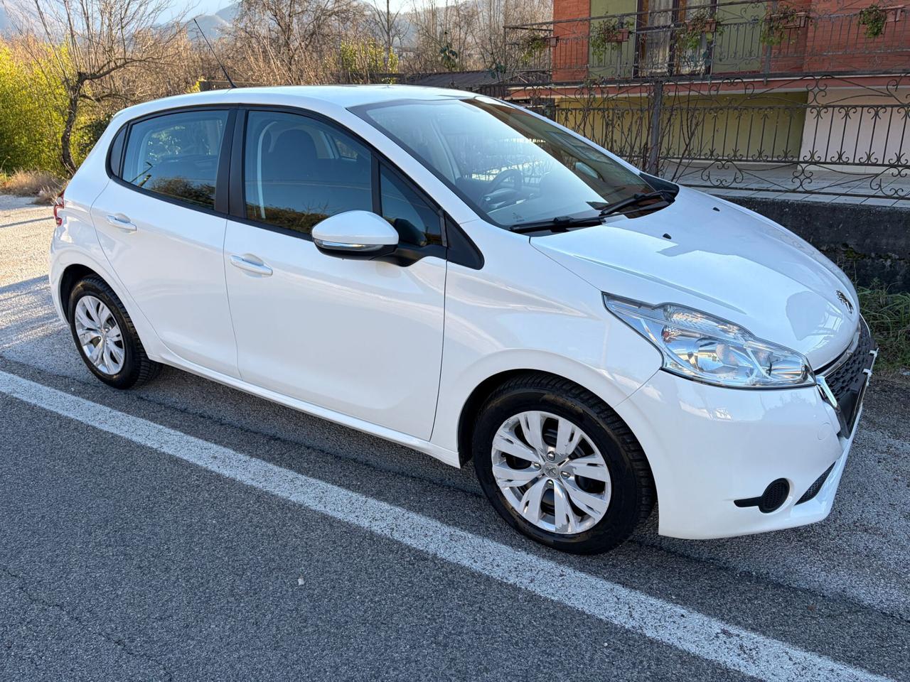 Peugeot 208 1.4 HDi 68CV 5 porte Access