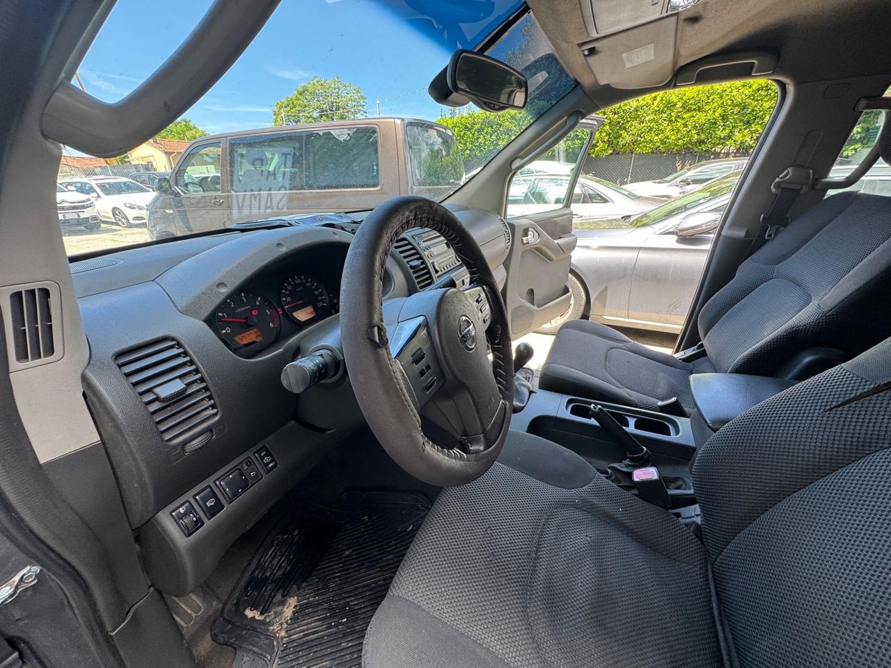 Nissan Navara 2.5 dCi 4 porte Double Cab LE