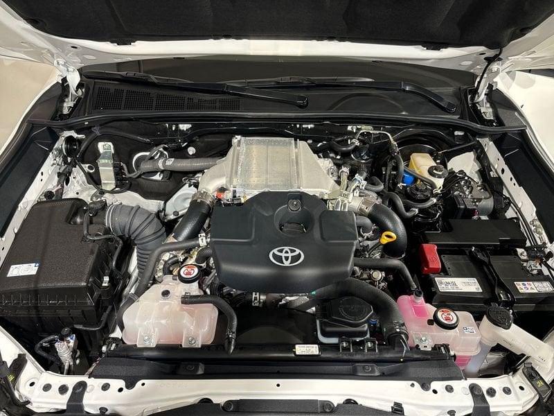 Toyota Hilux 2.8 D-4D A/T 4WD 4 porte DoubleCab Lounge