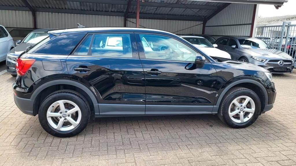 Audi Q2 40 TFSI quattro S tronic Business