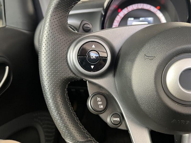 smart fortwo cabrio 90 0.9 66kW TURBO cabrio