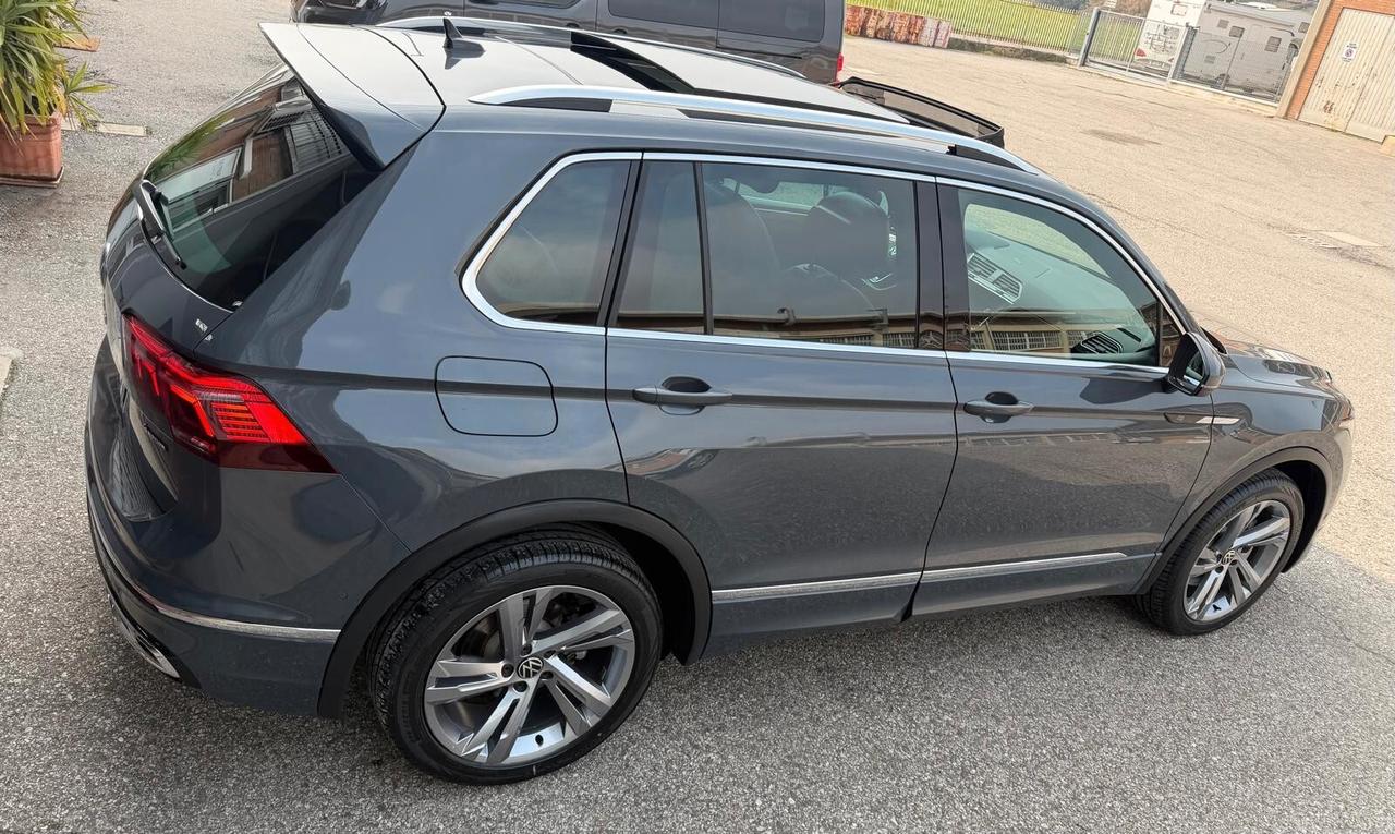 Volkswagen Tiguan 2.0 TDI 200 CV SCR DSG 4MOTION R-Line TETTO APRIBILE