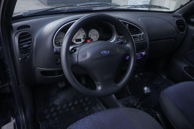 Ford Fiesta Ford Fiesta 3p 1.2 16v Ambiente 55KW ANNO 2001