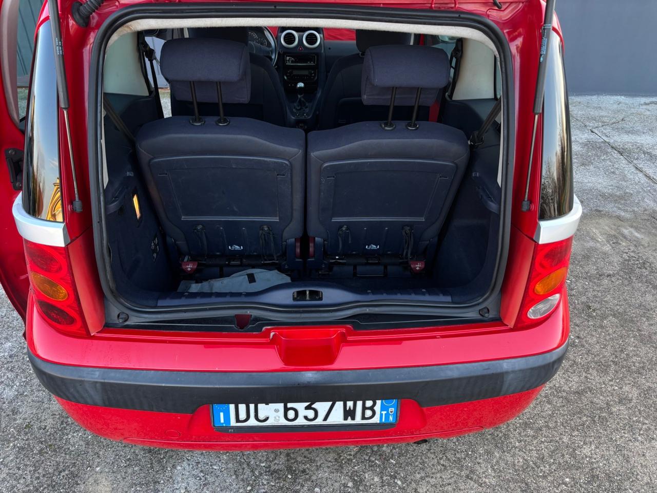 Peugeot 1007 1.4 benzina. Garanzia 12 mesi. Neop..